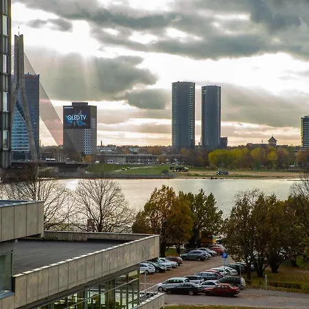 Apartment River View Old Town Parking