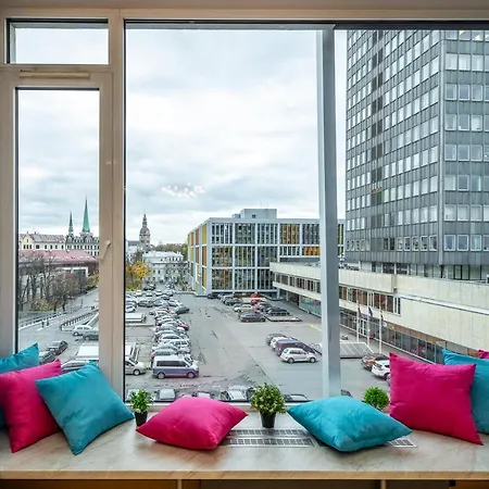 River View Old Town Parking Апартаменти Рига